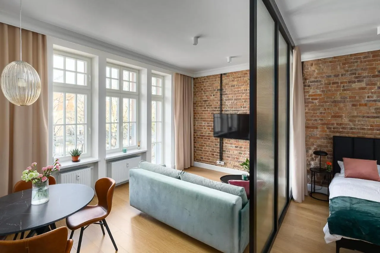פוזנן Apartament Aleja 22